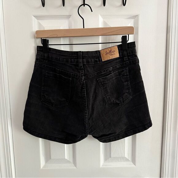 InFlux Black Studded Denim Shorts Women’s Size 8 - Picture 5 of 6